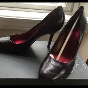 Ladies Dark Purple faux crocodile high heels. 🔥